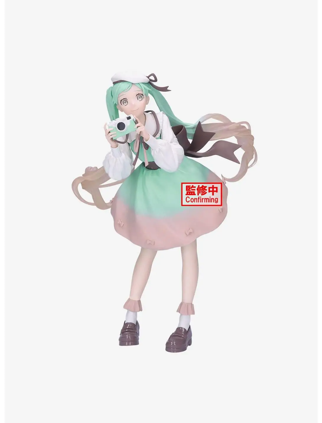 Banpresto Vocaloid Holiday Memories Hatsune Miku (Camera) Figure