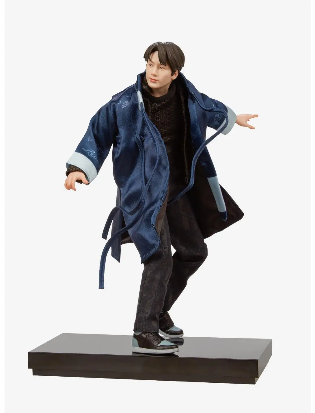 BTS Jung Kook Deluxe Statue