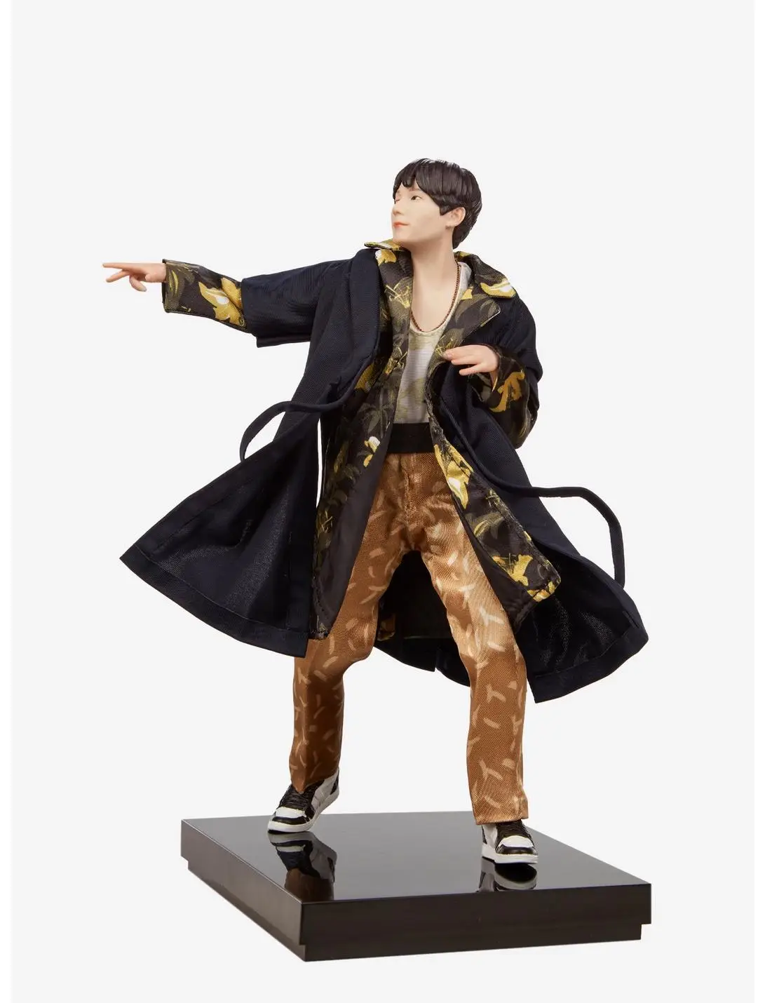 BTS Suga Deluxe Statue