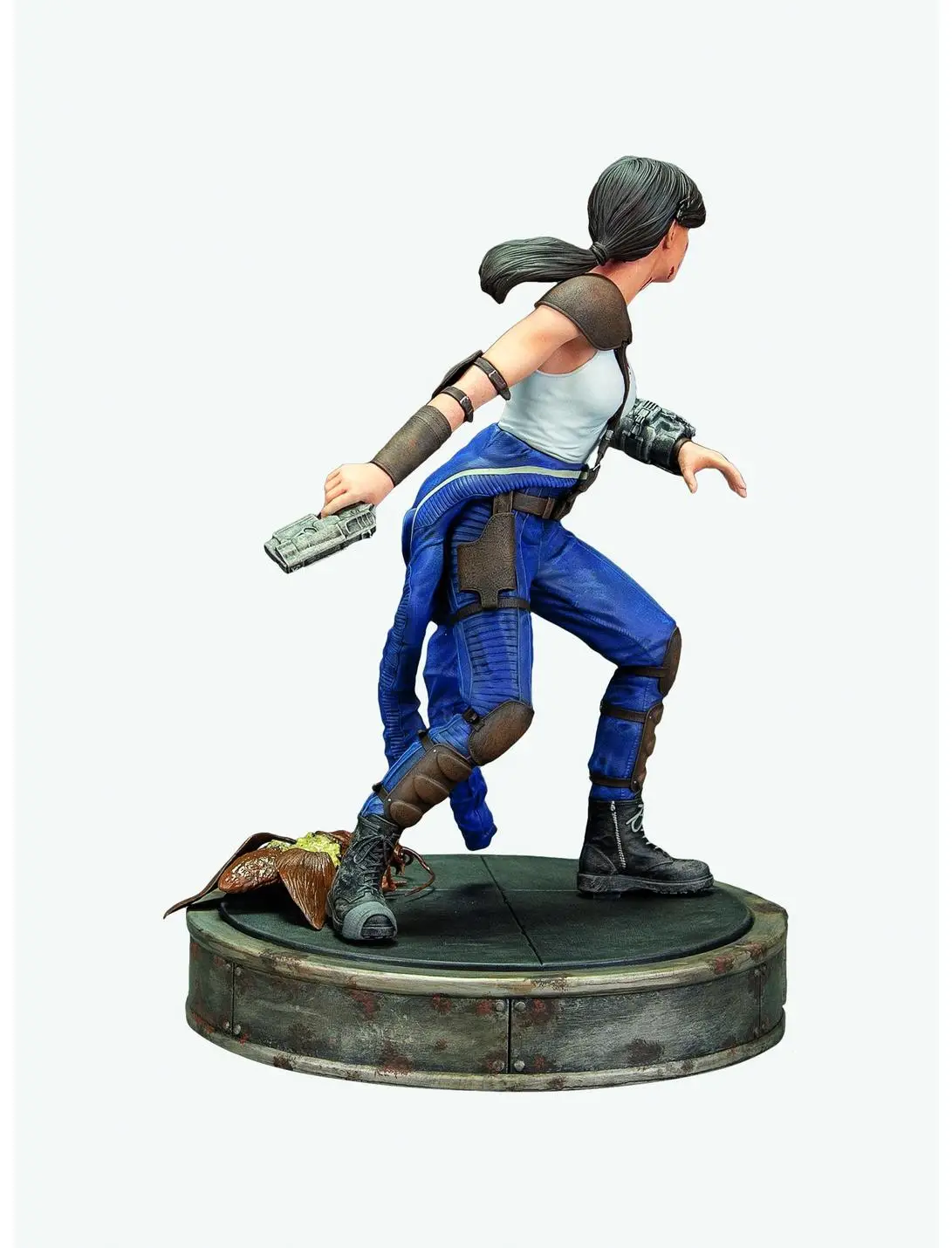 Dark Horse Fallout Lucy (TV Series) Figure