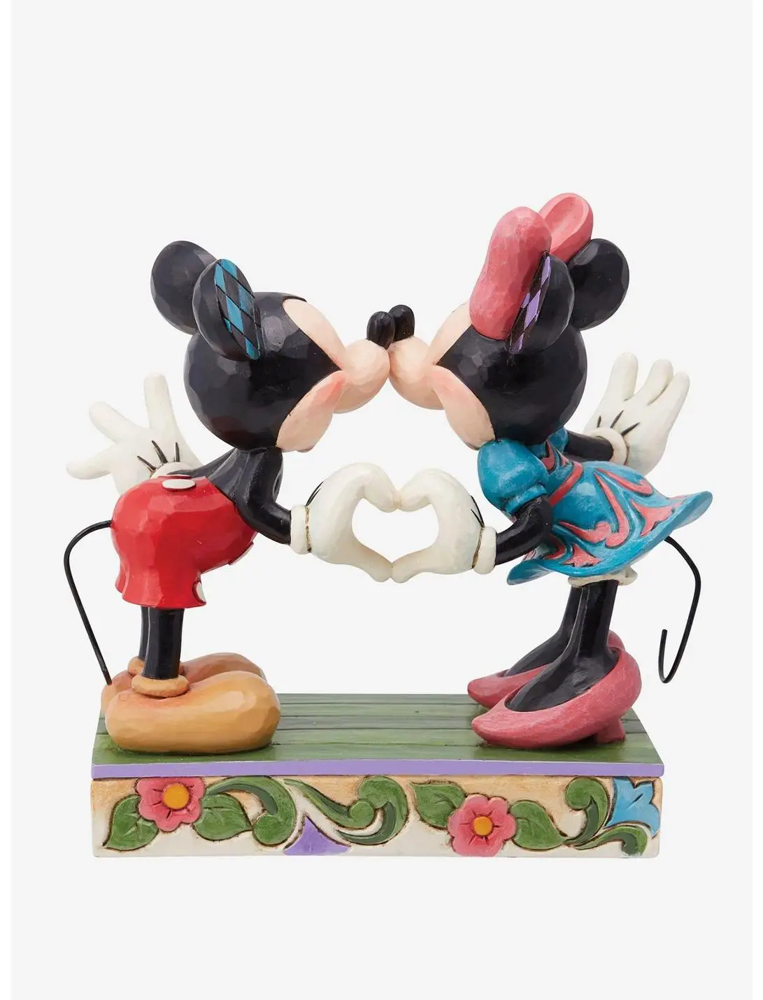 Disney Mickey & Minnie with Heart Jim Shore Figurine