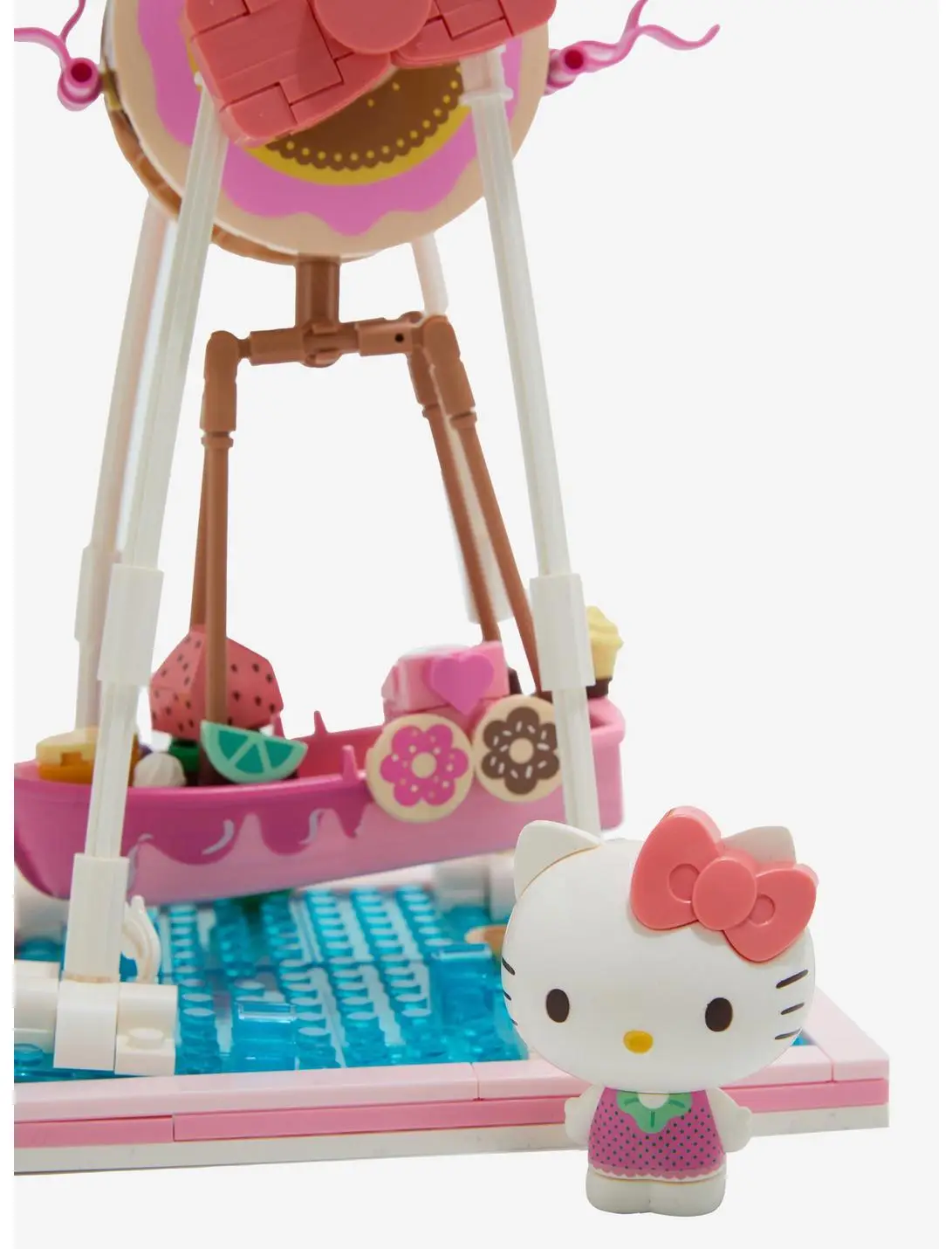 Hamee Sanrio Hello Kitty and Friends Summer Wunderland Hello Kitty Donut Ship Build Set