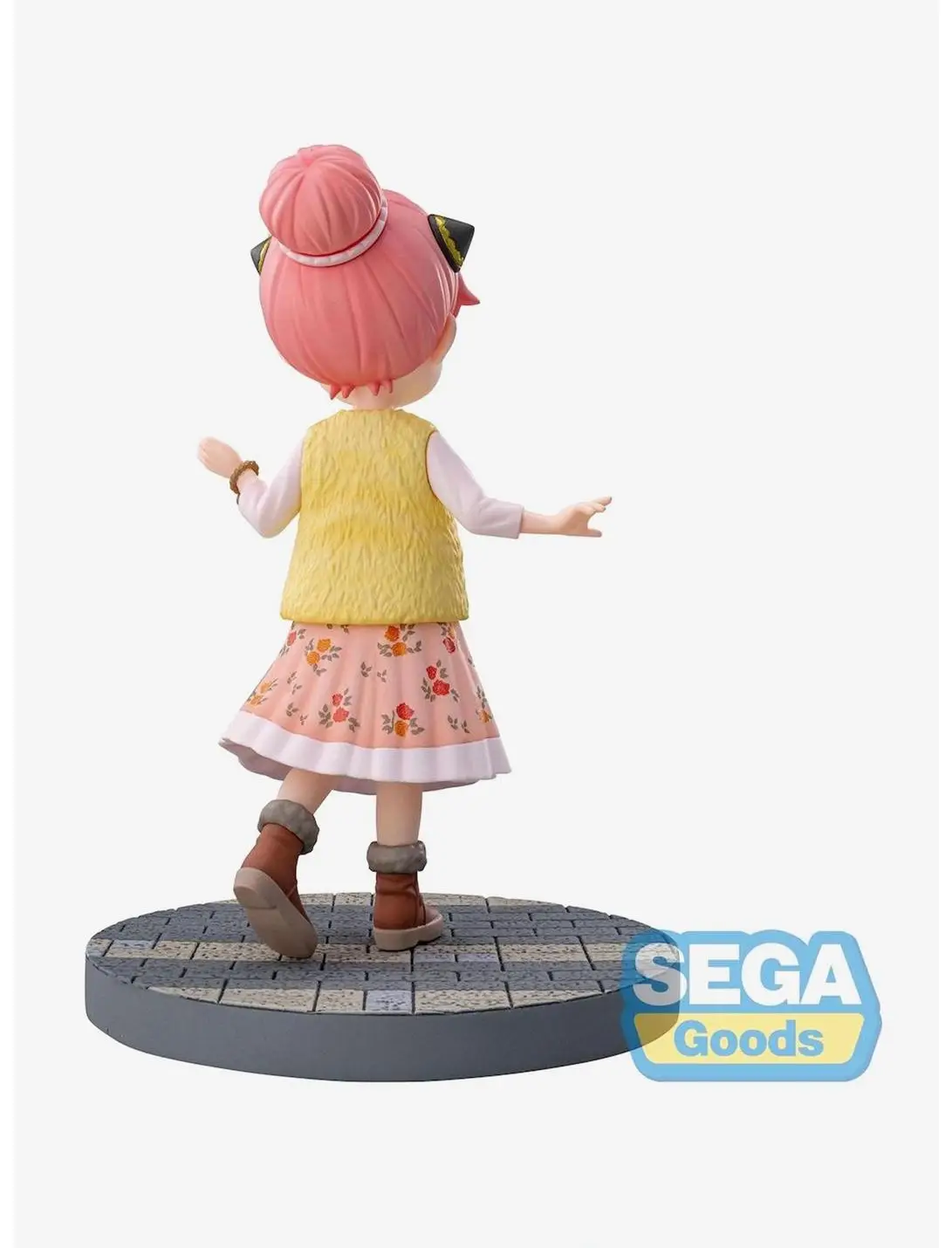 Sega Spy x Family Luminasta Anya Forger Figure (Stylish Look Vol. 3.5 Ver.)
