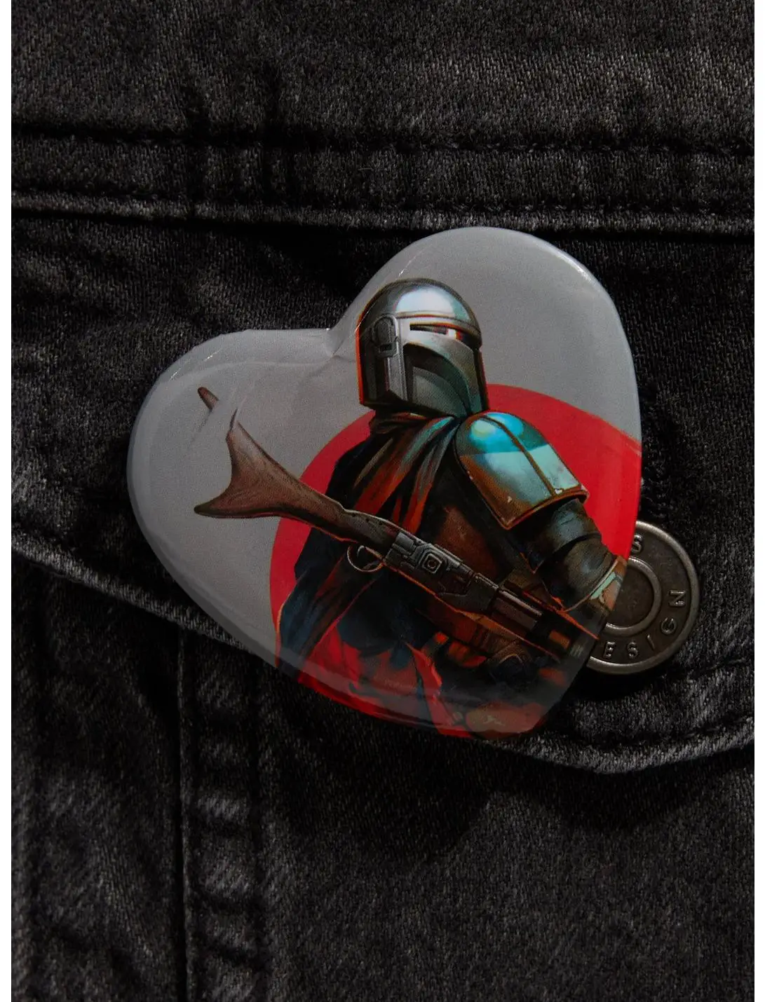 Star Wars The Mandalorian Portrait Heart Button Pin